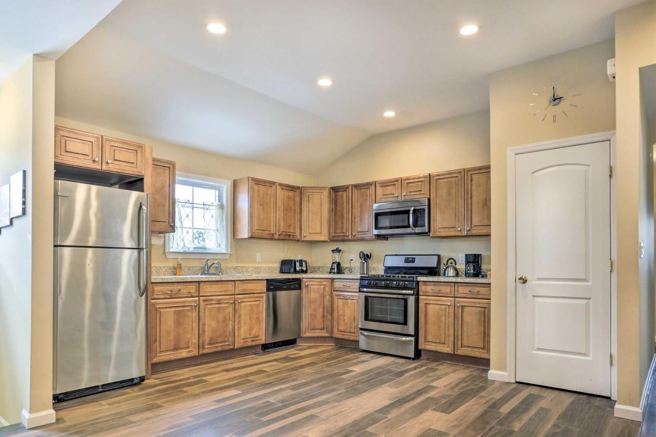 Ideally Located Glen Cove Apartment! 외부 사진